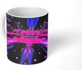 Mok - Roze lichten in een disco - 350 ML - Beker