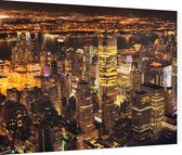 Luchtfoto van nachtelijk Manhattan in New York City - Foto op Dibond - 80 x 60 cm