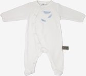 Witte bio-katoenen pyjama met blauwe verenpatronen - 6 maanden