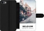 Bookcase Geschikt voor iPhone 8 telefoonhoesje - België - Café - Terras - Rood - Met vakjes - Wallet case met magneetsluiting