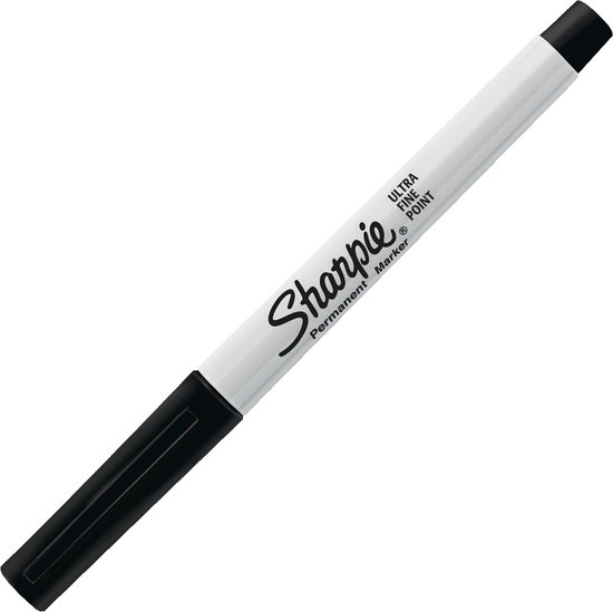 Zwarte Sharpie permanente marker met ultrafijne punt, liggend.