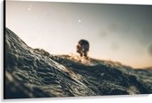 WallClassics - Canvas  - Surver in de Golven - 150x100 cm Foto op Canvas Schilderij (Wanddecoratie op Canvas)
