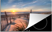 KitchenYeah® Inductie beschermer 78x52 cm - Strand - Zee - Duin - Zonsondergang - Landschap - Kookplaataccessoires - Afdekplaat voor kookplaat - Inductiebeschermer - Inductiemat - Inductieplaat mat
