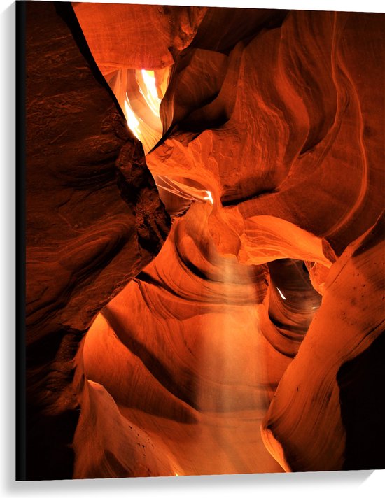 WallClassics - Canvas  - Zonnestralen door Antelope Canyon - 75x100 cm Foto op Canvas Schilderij (Wanddecoratie op Canvas)