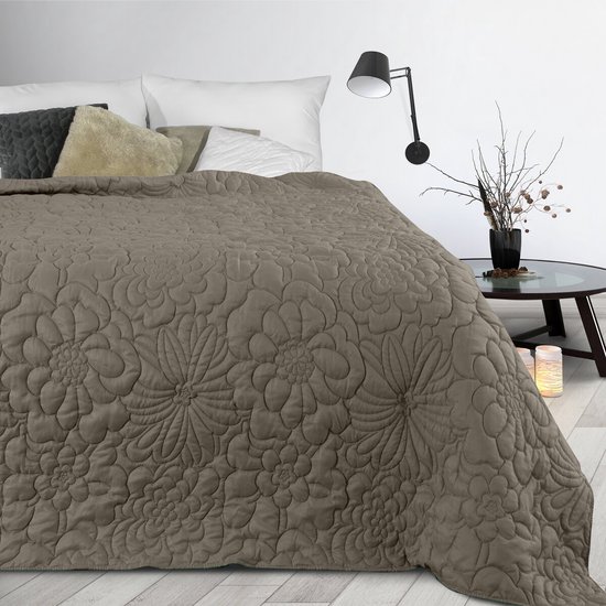 Oneiro’s luxe ALARA Type 4 Beddensprei Taupe - 230x260 cm – bedsprei 2 persoons - beige – beddengoed – slaapkamer – spreien – dekens – wonen – slapen