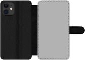 Bookcase Geschikt voor iPhone 12 Pro Max telefoonhoesje - Grijs - Effen print - Met vakjes - Wallet case met magneetsluiting