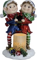 Kristmar Kerst elfjes – Kerstbeeldje met verlichting – Vrolijk kerstornament met LED kaars - Werk op batterijen (2x AA) – Batterijen niet inbegrepen – L22.9xB19xH32.4 cm – LED - Polyresin – Multicolor