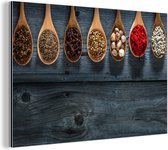 Wanddecoratie Metaal - Aluminium Schilderij Industrieel - Kruiden - Lepels - Hout - Keuken - Specerijen - Industrieel - 120x80 cm - Dibond - Foto op aluminium - Industriële muurdecoratie - Voor de woonkamer/slaapkamer