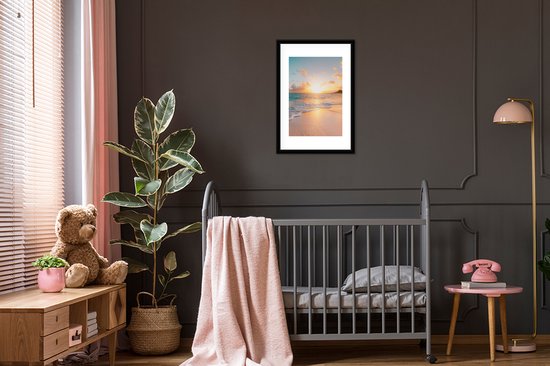 Poster in lijst - Fotolijst 40x60 cm - Posters - Zonsondergang - Strand - Zee - Zomer - Blauw - Posterlijst zwart - Decoratie - Wanddecoratie woonkamer - Muurdecoratie slaapkamer