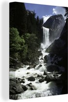 Canvas Schilderij Een waterval bij het Amerikaanse Nationale park Yosemite - 30x40 cm - Wanddecoratie