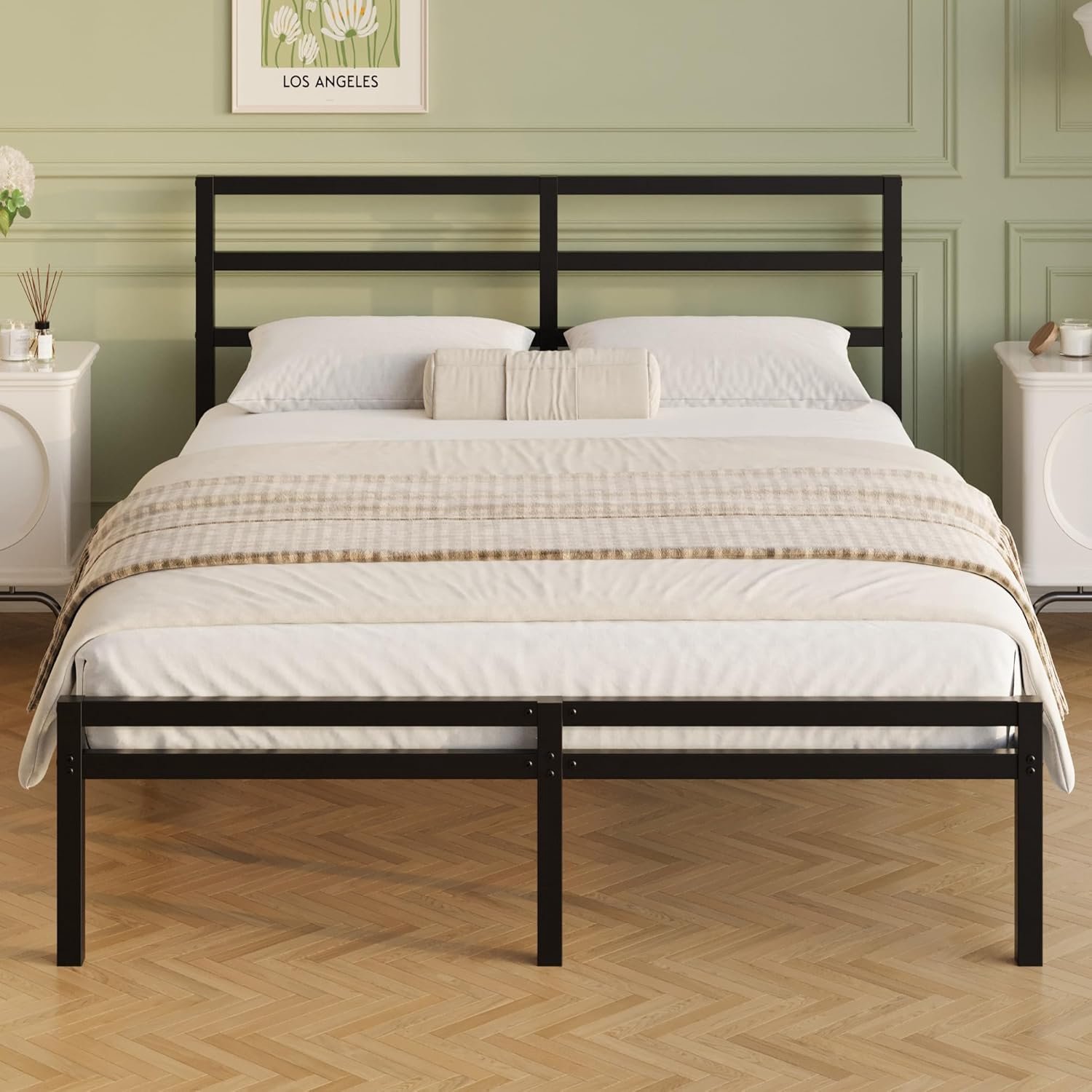 Metalen Bedframe 140 x 200 cm met Hoofdeinde en Voetenbord | 30cm Hoog, Bed Frame 140x200 Metaal met Stalen Latten, Opslagruimte onder Het Bed, Eenvoudige Montage, Geluidsvrij, Zwart