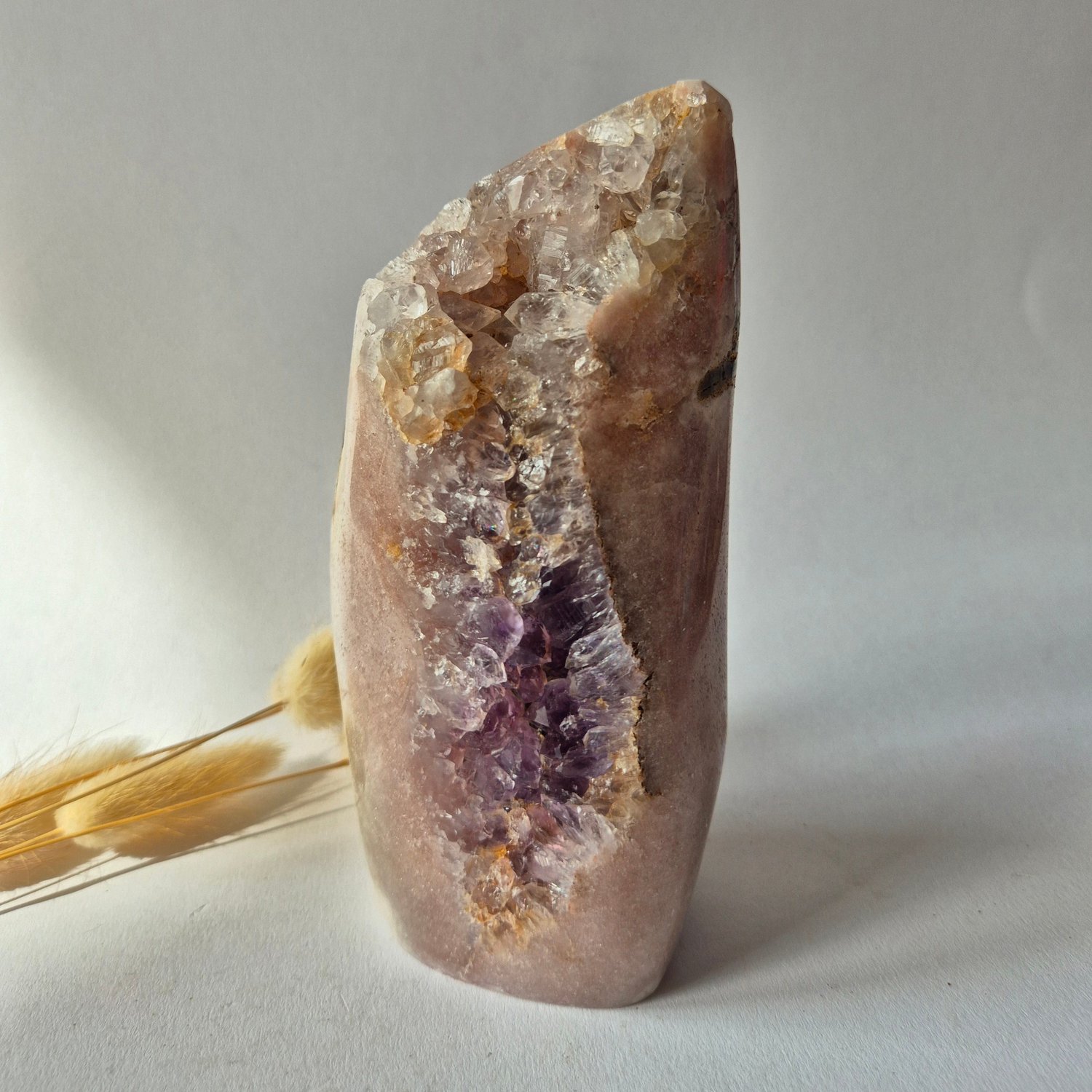Moonlight Gemstones Roze Amethist Druzy Freeform 669gram – AA+ Natuurlijke Pink Amethyst uit Brazilië Meerkleurig