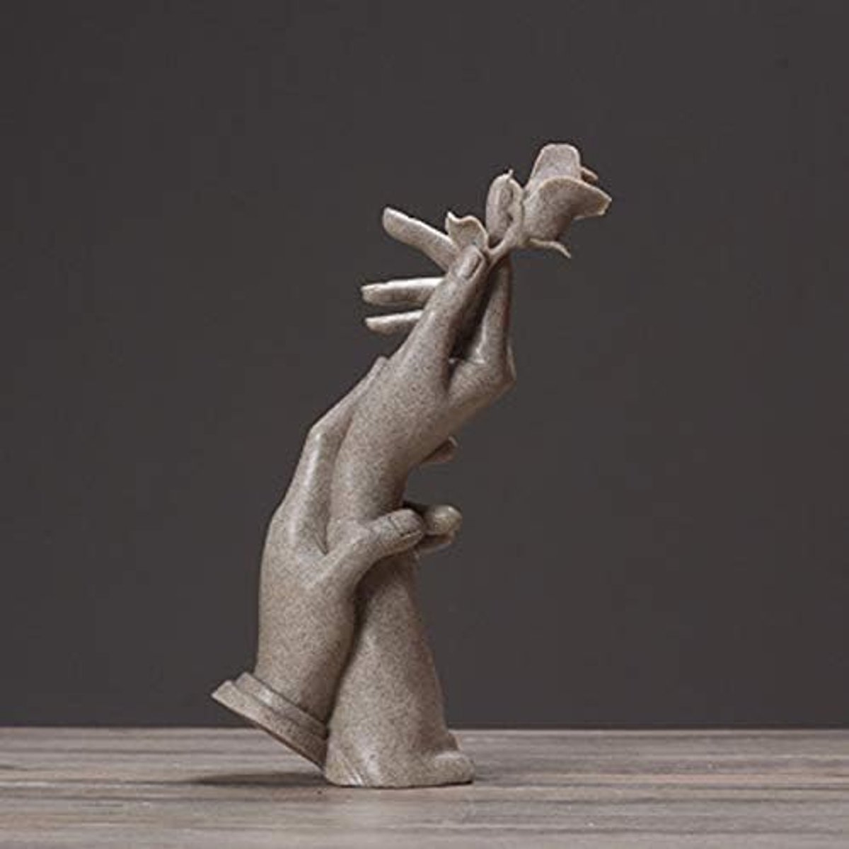 Decoratie Hars sculptuur Home Figuur Hand in Hand Ornament Cadeau Ornament Ornament voor Bruiloft voor Koppels voor Liefhebbers (grijs)