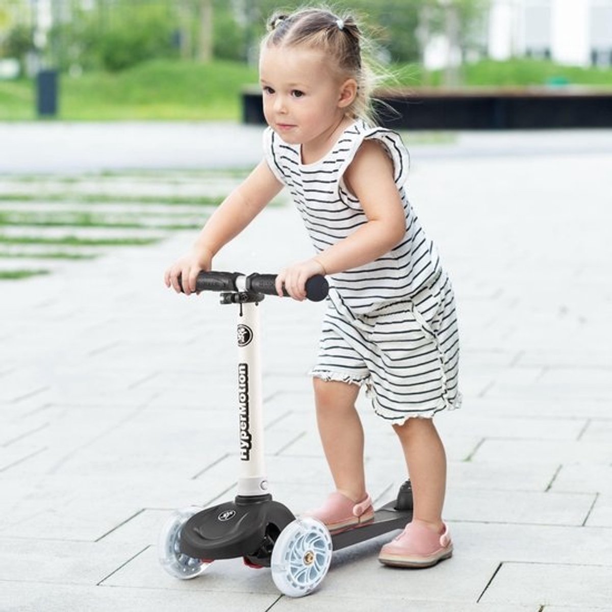 SnelShoppen - HyperMotion Step voor Kinderen van 3-8 Jaar - Drie Wielen, Antislip Platform, Verstelbare Step voor Meisjes en Jongens, Max. Draagvermog