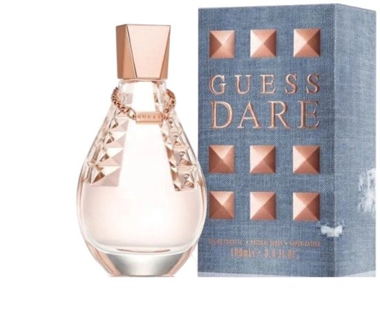 Guess Dare Eau de Toilette 100ml fles met een denim-look doos met koperen studs.