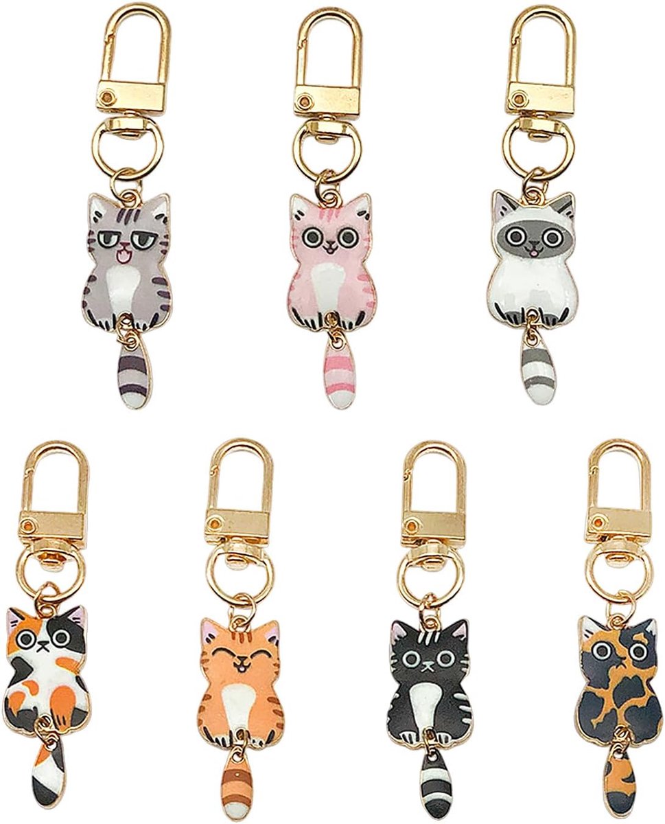 7 kattensleutelkettingen, schattige dierenhangers, creatieve cartoon metalen sleutelhanger en grappige mini-tas ornamenten.