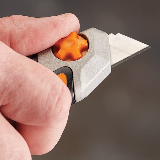 Fiskars 1027227 CarbonMax-cuttermes, 18 mm 1 stuk(s) van Merkloos	 — afbeelding 3