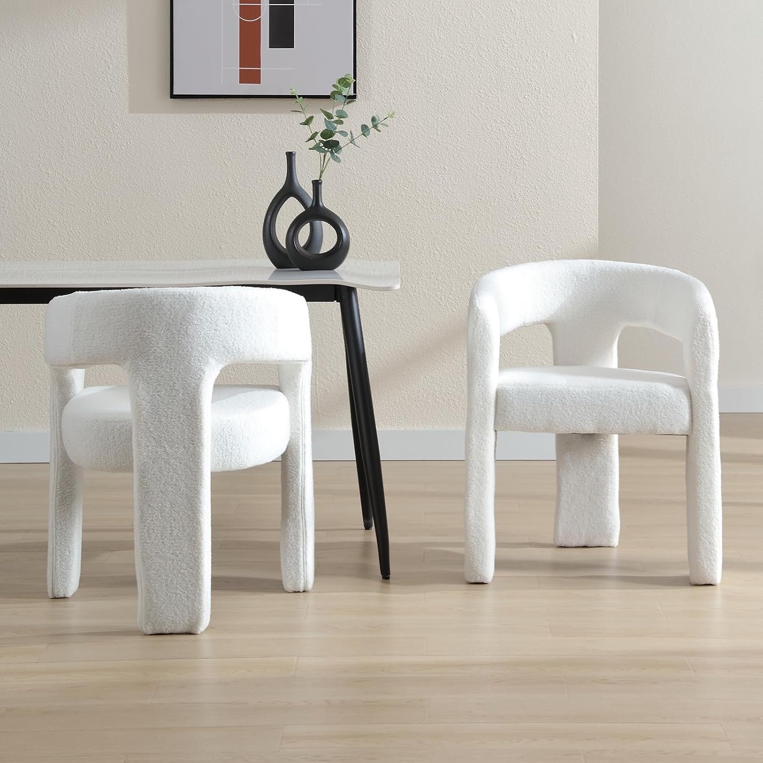 Luxe Eetkamerstoelen met Armleuningen en Zachte Fluwelen Bekleding – Set van 2 Witte Art Deco Keukenstoelen met Ronde Rugleuning, Comfortabele Gestoffeerde Accentstoelen voor Eetkamer, Woonkamer en Horeca, 61 x 54 x 74 cm