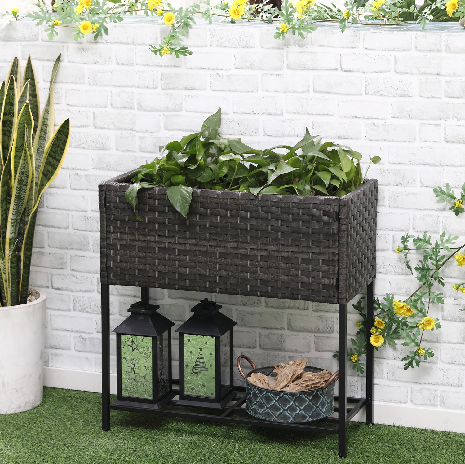 MIVRAY Moestuinbak – Rugvriendelijk Verhoogd Ontwerp – 70 x 30 x 72 cm – Polyrattan En Metaal – Bruin – Voor Tuin Balkon En Terras – Met Onderplank