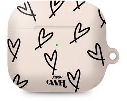 xoxo Wildhearts hoesje geschikt voor AirPods 5 - All Yours - Ook als telefoonhoesje verkrijgbaar - schokbestendige case - koptelefoonhoesje - Matte afwerking - Beschermhoes met hartjesprint - hartjes - Beige - Zwart