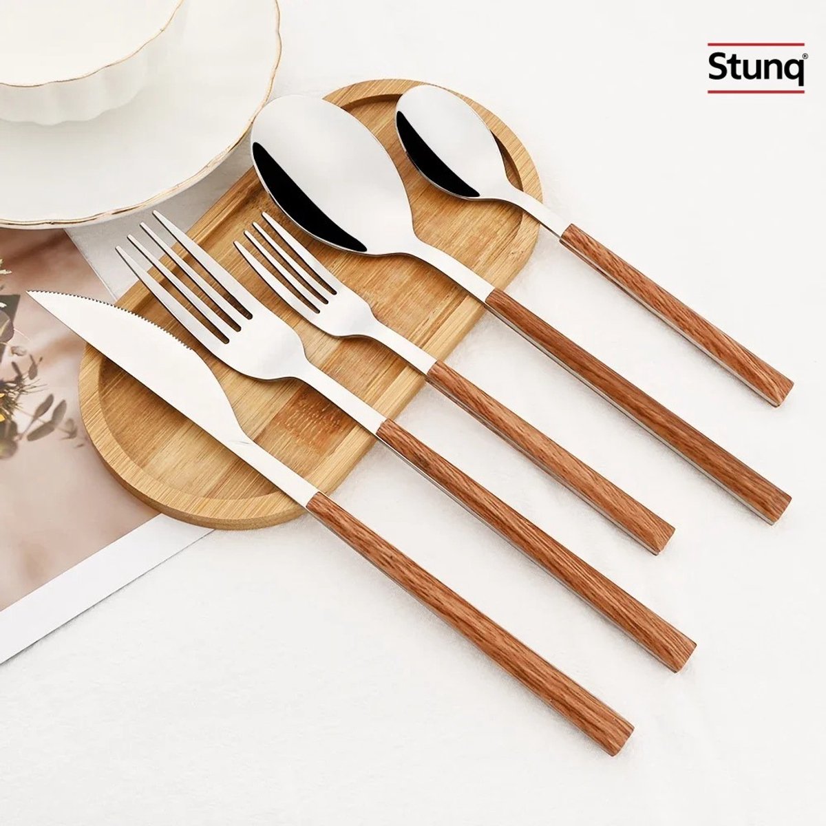 Stunq® RVS Bestekset met Imitatie Houten Handvat – 4 Delig