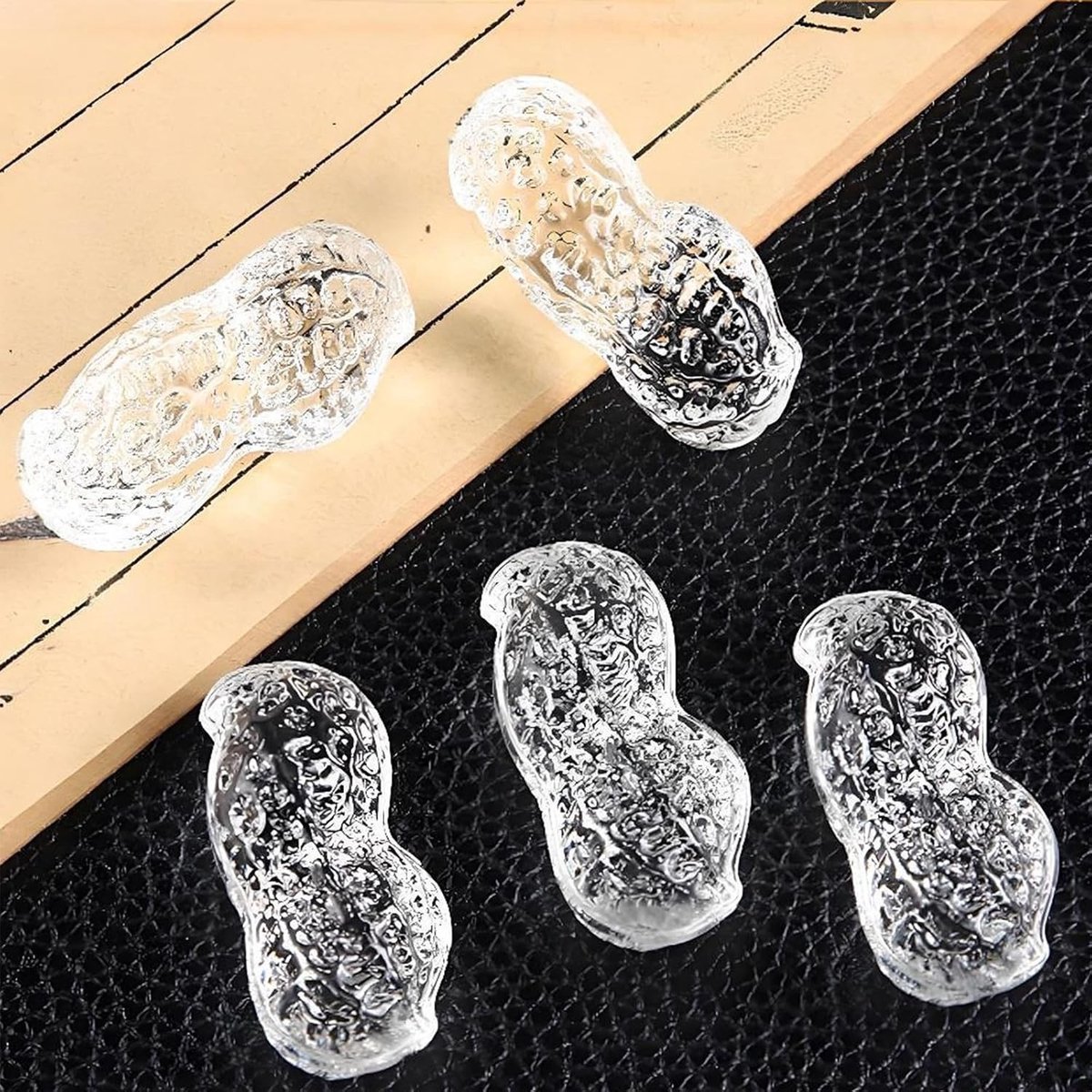 Realistische 3D Neppindaas Schelpen - 5 Stuks Decoratieve Notenfiguren voor Feestdagen en Cadeaus