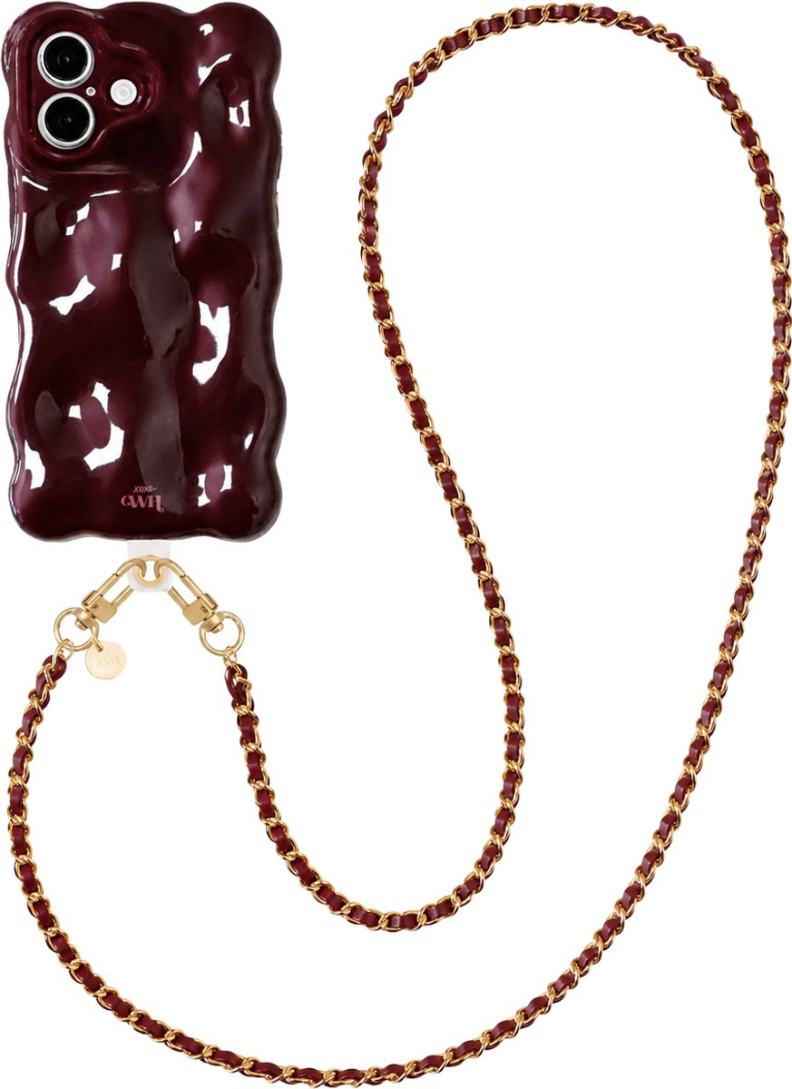 xoxo Wildhearts Bubbly case Burgundy - Classic Chain (lang koord) - geschikt voor iPhone 16 - Hoesje met telefoonkoord - golvend hoesje met schakelkoord - Telefoonhoesje met afneembaar koord - schokbestendig - Bordeaux rood / Burgundy