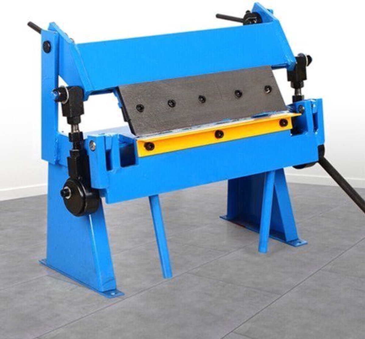 Plaatbuiger – Metaalbuiger – Buigmachine – Buisbuiger – Pijpenbuiger – Draaibaar Mechanisme – Werkbreedte 305 mm – Max Buigdikte 1 mm – Robuust Gestevigd IJzer