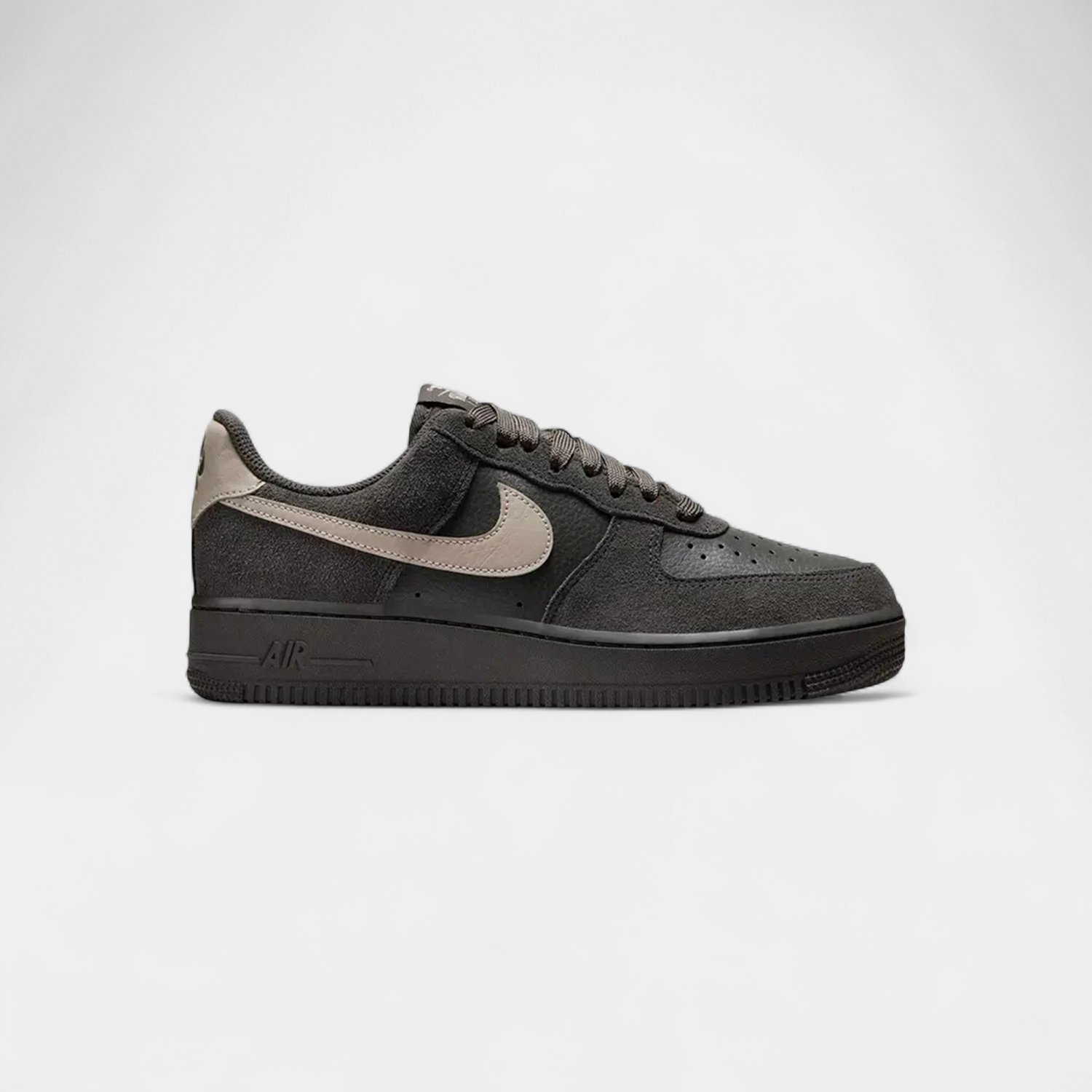 Nike Air Force 1 Low Medium Ash Off Noir Zwart