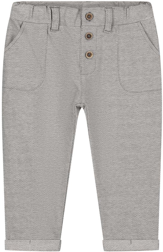 Grijze broek met visgraatmotief, knoopsluiting, steekzakken en omgeslagen pijpen.