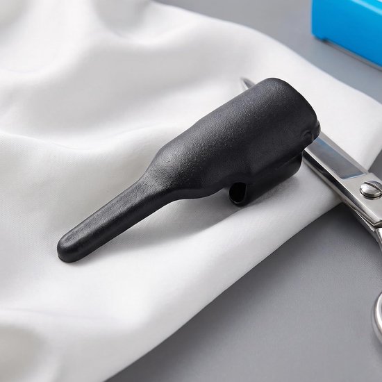 5 Stuks Delige Plastic Naaivingerbeschermer Duimvinger Draadcontrole Tool voor Machinequilten Zwarte Naaiaccessoire voor Stoffen Drukken Naaiwerkzaamheden — afbeelding 4