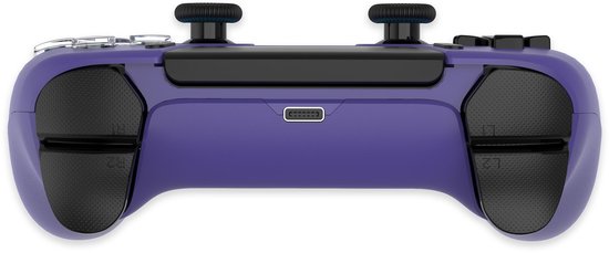 Achterkant van paarse draadloze controller met zwarte grip-textuur op de handgrepen.