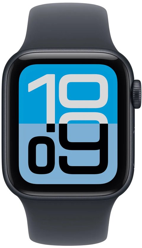 Frontaanzicht van zwarte Apple Watch met middernachtkleurige sportband en wijzerplaat met de tijd 10:09.