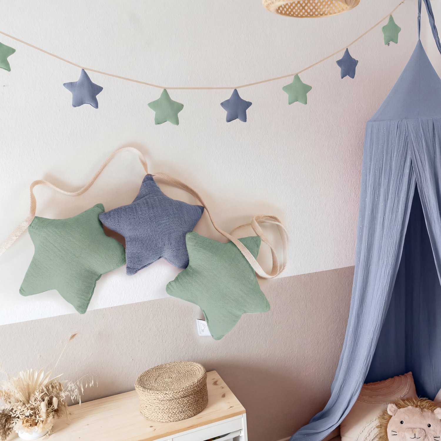 LILIMAUS Sterren slinger kinderkamer - stoffen slinger van mousseline katoen - 300 cm - blauw en groen