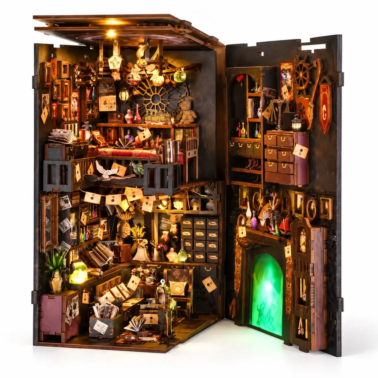 THAR Book Nook The House of Magic – Houten DIY Bouwpakket met LED-verlichting – Magische Miniatuurwereld voor Boekenkast – 347 Onderdelen