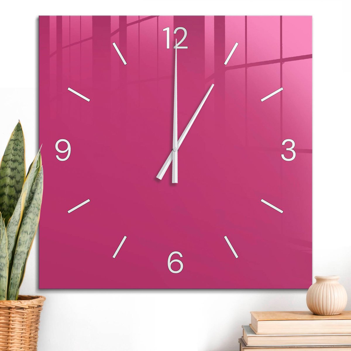 ArtPrintCave Roze Glazen Klok - 60x60 cm - Wandklok Vierkant - Intens Roze Unieke Klok - Abstractie Stille Wandklok - Witte Klokwijzers