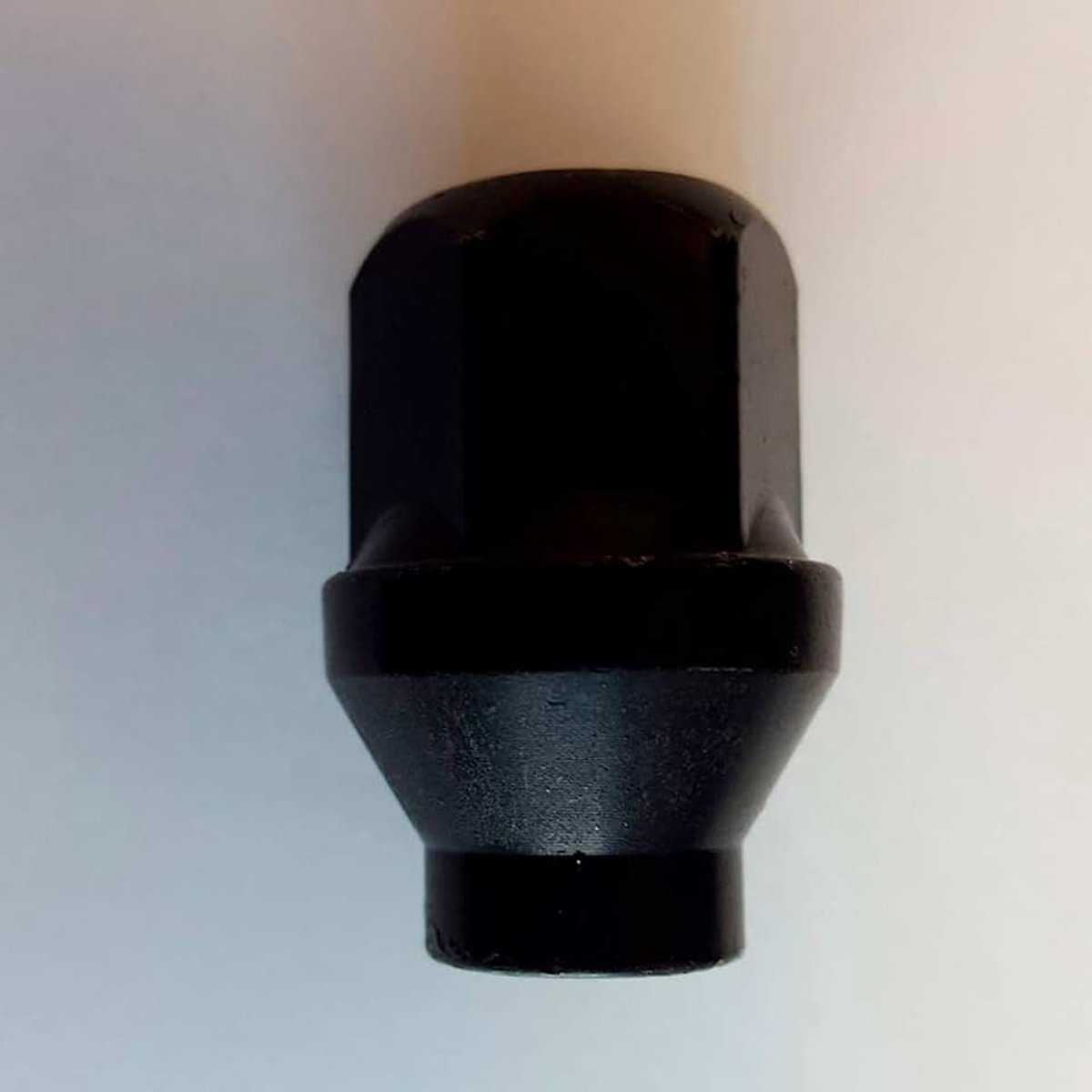Wielmoer met as 5mm, ø14,7mm konisch - M12x1.50 - Lengte 34mm - Zwart gesloten