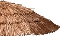 Detailopname van de beige raffia parasolbedekking met natuurlijke stro-look.