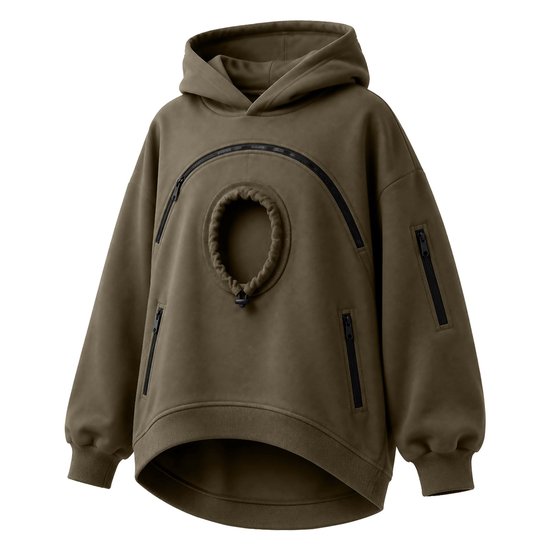 Olijfgroene hoodie met capuchon, ritssluitingen aan de zijkanten en een ronde opening voor huisdieren op de borst.