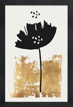 JUNIQE - Poster in houten lijst Black Poppy -40x60 /Zwart