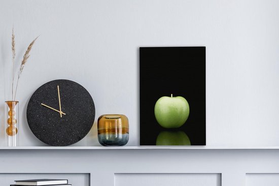 Canvas Schilderij Granny Smith op een zwarte achtergrond - 20x30 cm - Wanddecoratie