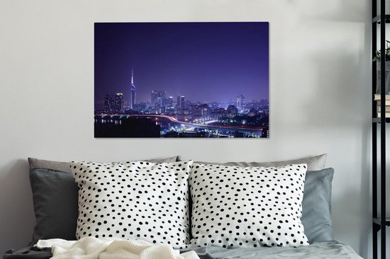 Skyline nocturne de la ville japonaise de Fukuoka Toile 90x60 cm - Tirage photo sur toile (Décoration murale salon / chambre) / Villes asiatiques Peintures sur toile