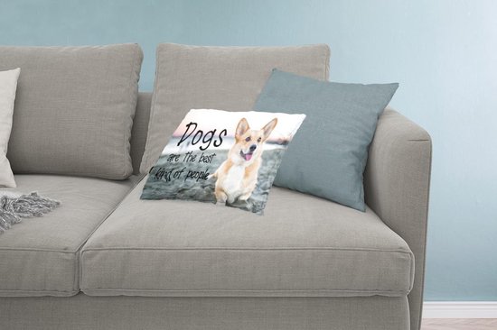 Sierkussen - Citation de Chiens «les chiens sont le Best type de personnes» et un arrière-plan avec un chien sur la plage