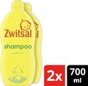Twee gele flessen Zwitsal shampoo. Tekst: 2x 700 ml.