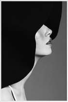 JUNIQE - Poster met kunststof lijst In Vogue -13x18 /Wit & Zwart