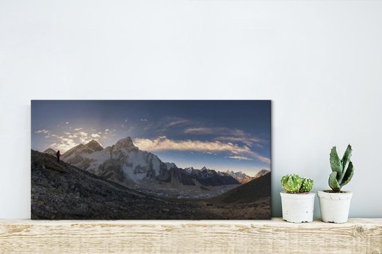 Canvas Schilderij Panoramisch uitzicht over Mount Everest in Nepal - 40x20 cm - Wanddecoratie