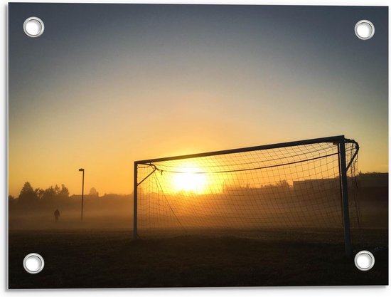 Tuinposter – Ondergaande Zon door Voetbaldoel  - 40x30cm Foto op Tuinposter  (wanddecoratie voor buiten en binnen)