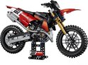 Lego Technic Ducati motorfiets op display stand, rood met zwarte en gouden details. Nummer 222.
