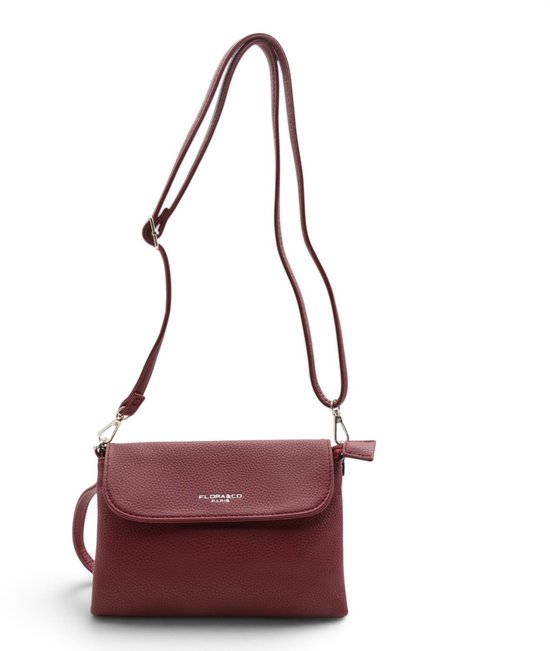 Bordeauxrode Flora & Co crossbody tas met klep en verstelbare schouderband.