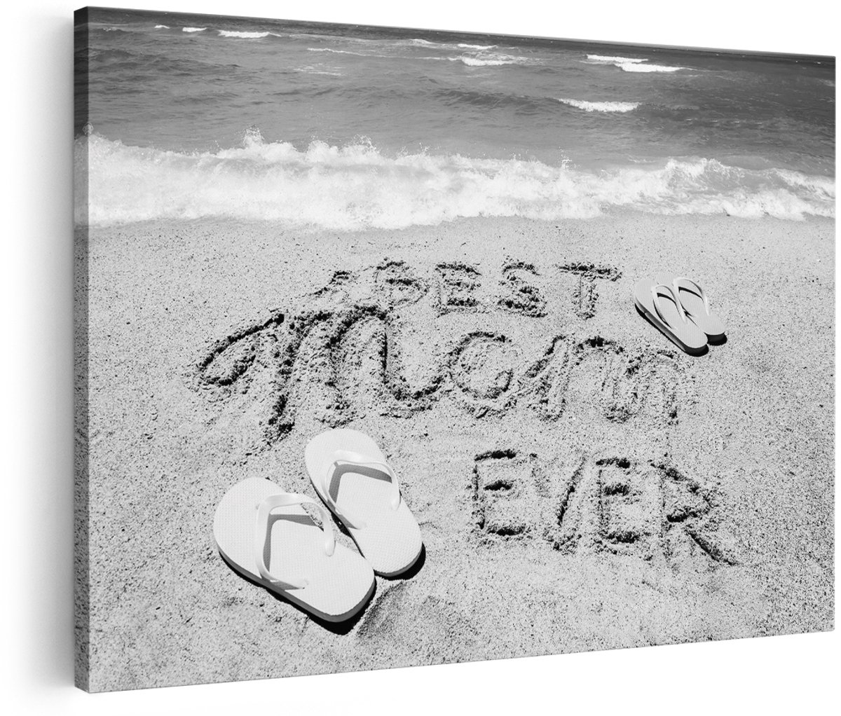 Artaza Canvas Schilderij Best Mom Ever op het Strand met Slippers - Zwart Wit - 150x100 cm - Groot - Foto Op Canvas - Wanddecoratie